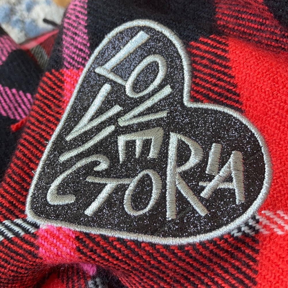 NWOT Victoria’s Secret Red, Pink plaid scarf - Picture 6 of 6